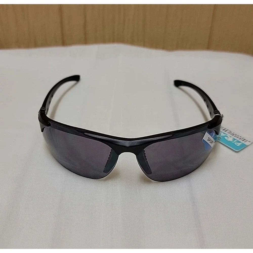 Piranha Mens Sport 1 Wrap Sunglasses Style # 60058 Black